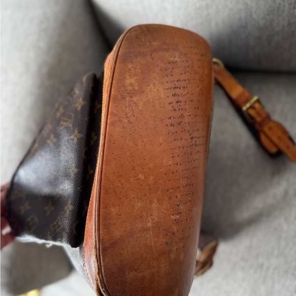 Louis Vuitton Monogram Montsouris GM Backpack – Vintage - Picture 4 of 9